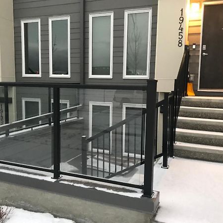 Home Sweet Condo Calgary Luaran gambar