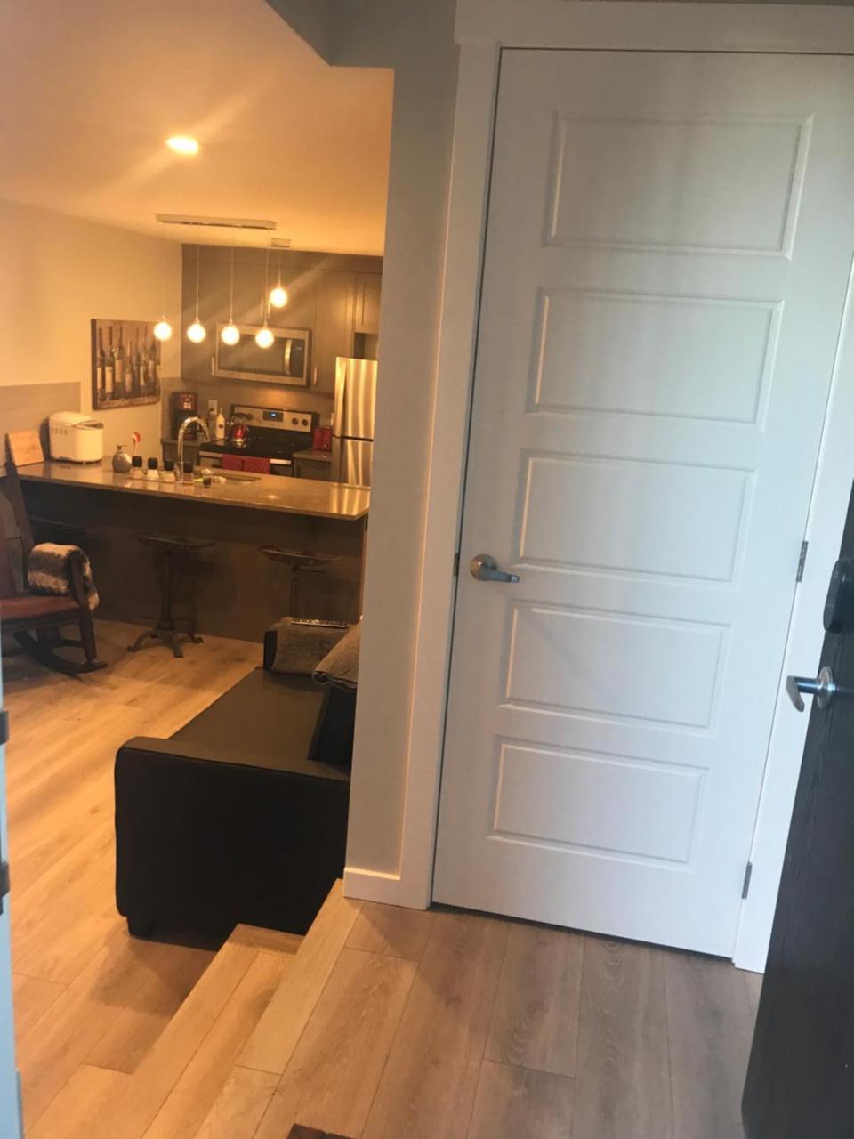Home Sweet Condo Calgary Luaran gambar
