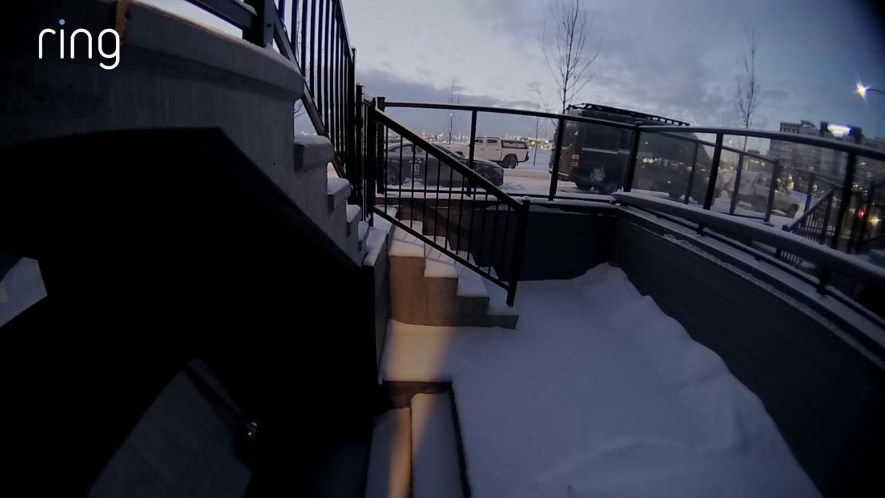 Home Sweet Condo Calgary Luaran gambar